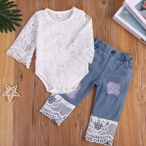 Babies white Lace Bodysuit 9/12Months
